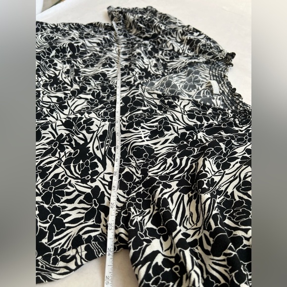 Arket  Kaftan Maxi Dress V-neck Size EU 38 US 8 Floral Black White Short Sleeve - Picture 8 of 10